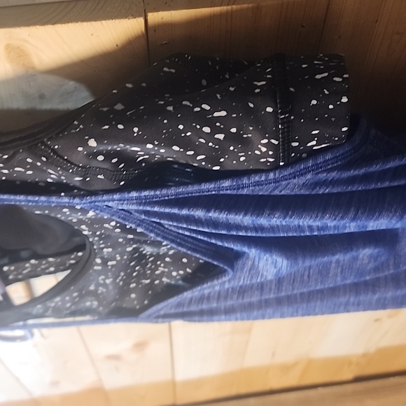 Lululemon Tough it put Tank size 4 - Picture 5 of 9